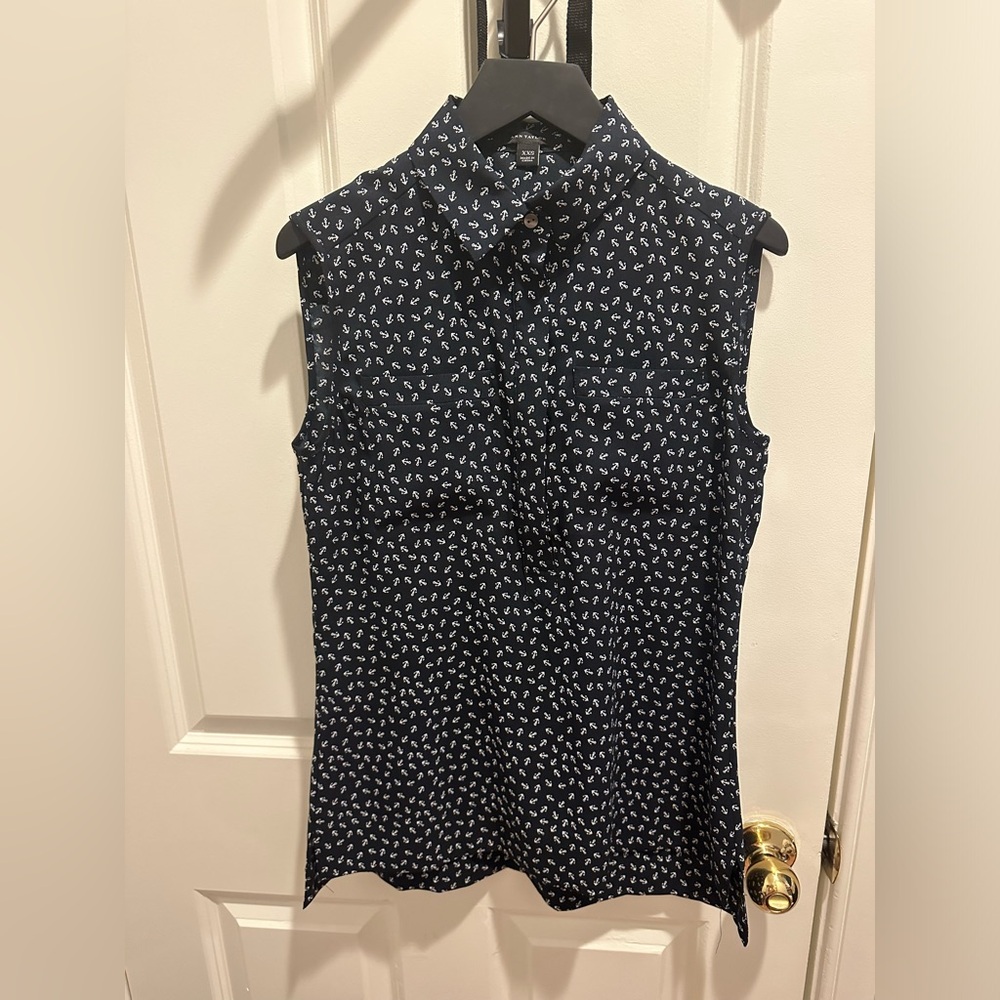 Ann Taylor top. New without a tag